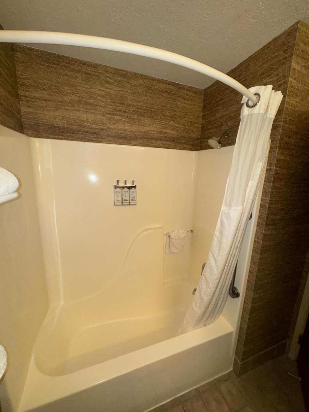 Wyndham Garden Anchorage Airport Otel Dış mekan fotoğraf