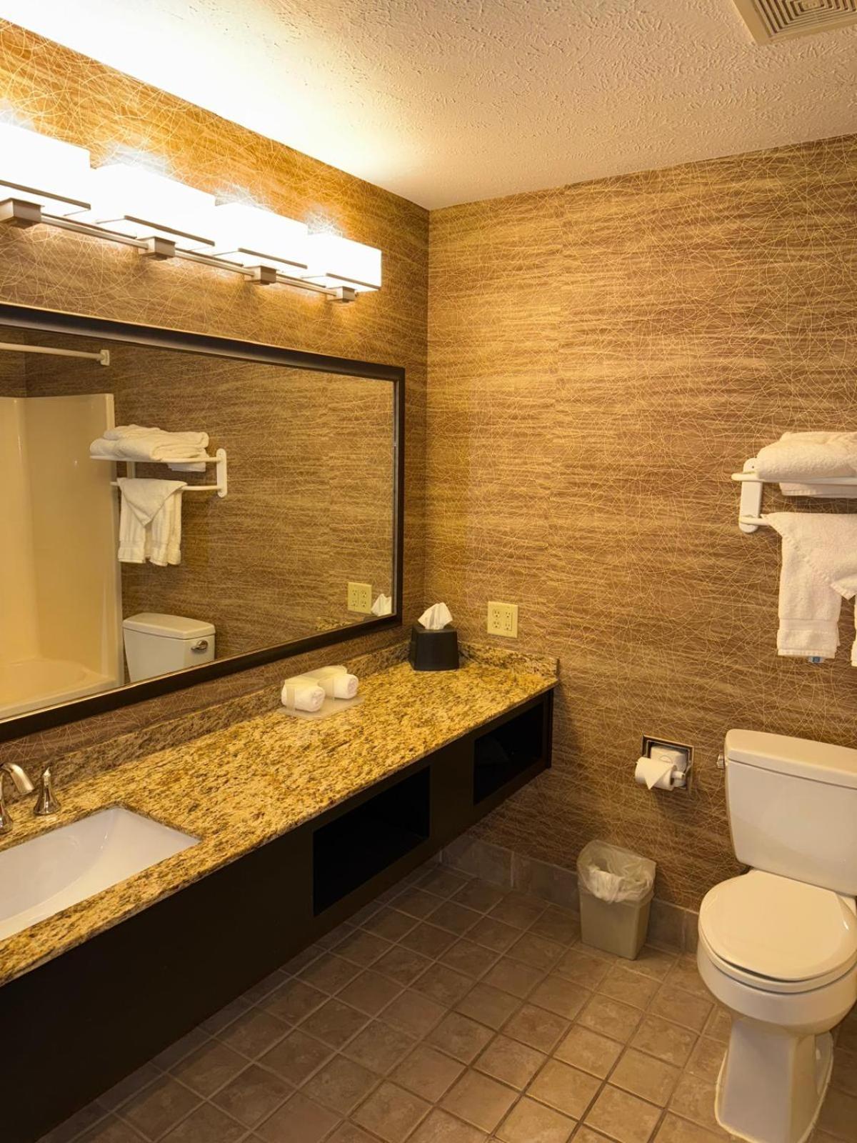Wyndham Garden Anchorage Airport Otel Dış mekan fotoğraf
